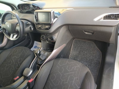 Peugeot 2008 100 Active (18)