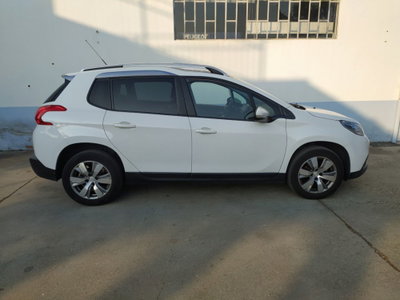 Peugeot 2008 100 Active (3)