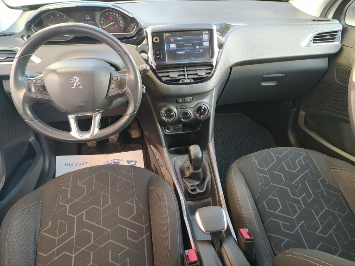 Peugeot 2008 100 Active (8)
