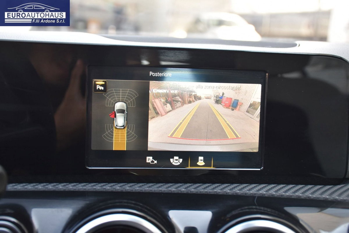 Mercedes-Benz Classe A 180 d Automatic Business (10)