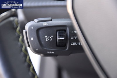 Peugeot 2008 BlueHDi 130 S&S EAT8 GT Line (16)