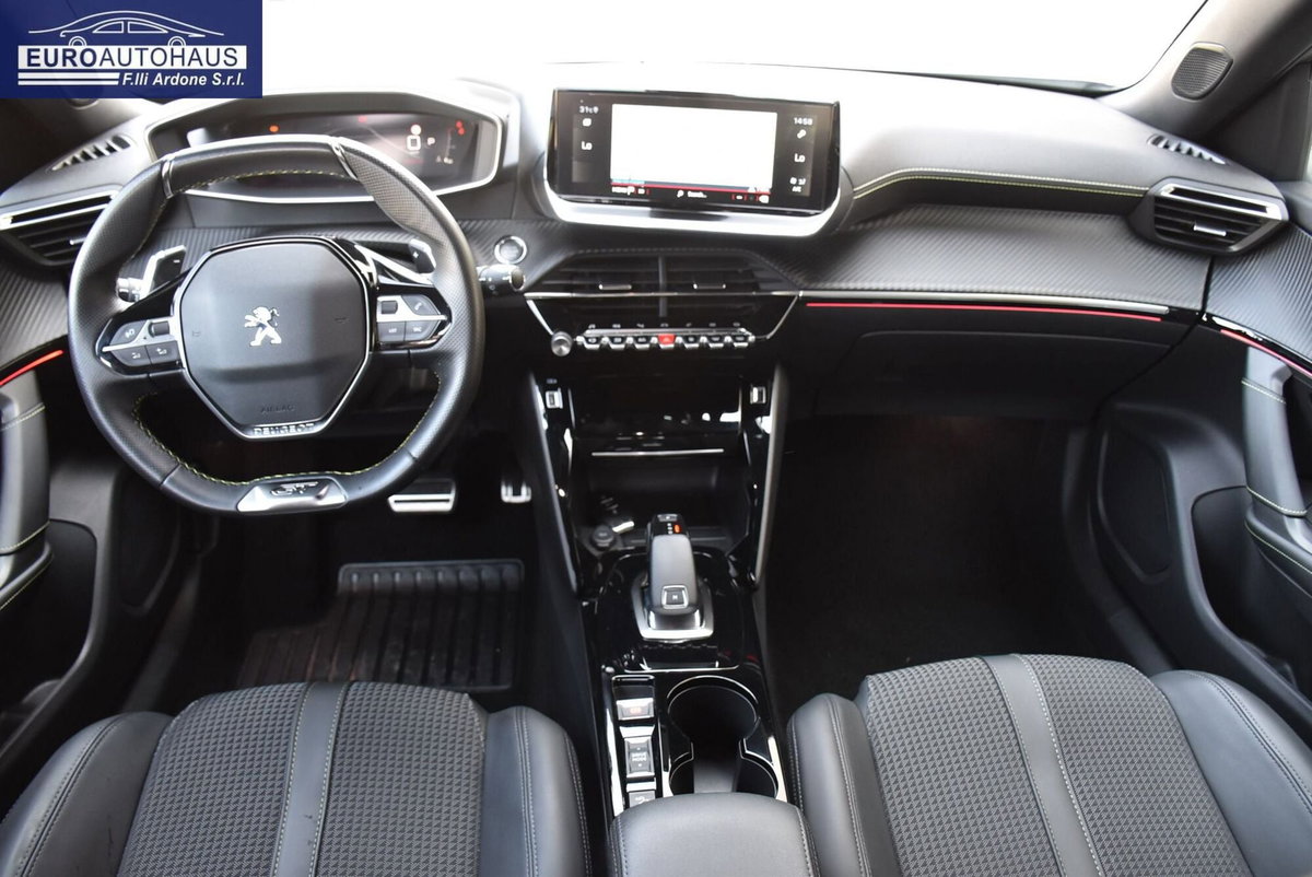Peugeot 2008 BlueHDi 130 S&S EAT8 GT Line (7)