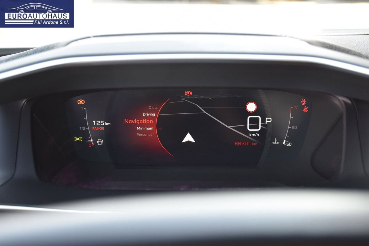 Peugeot 2008 BlueHDi 130 S&S EAT8 GT Line (9)