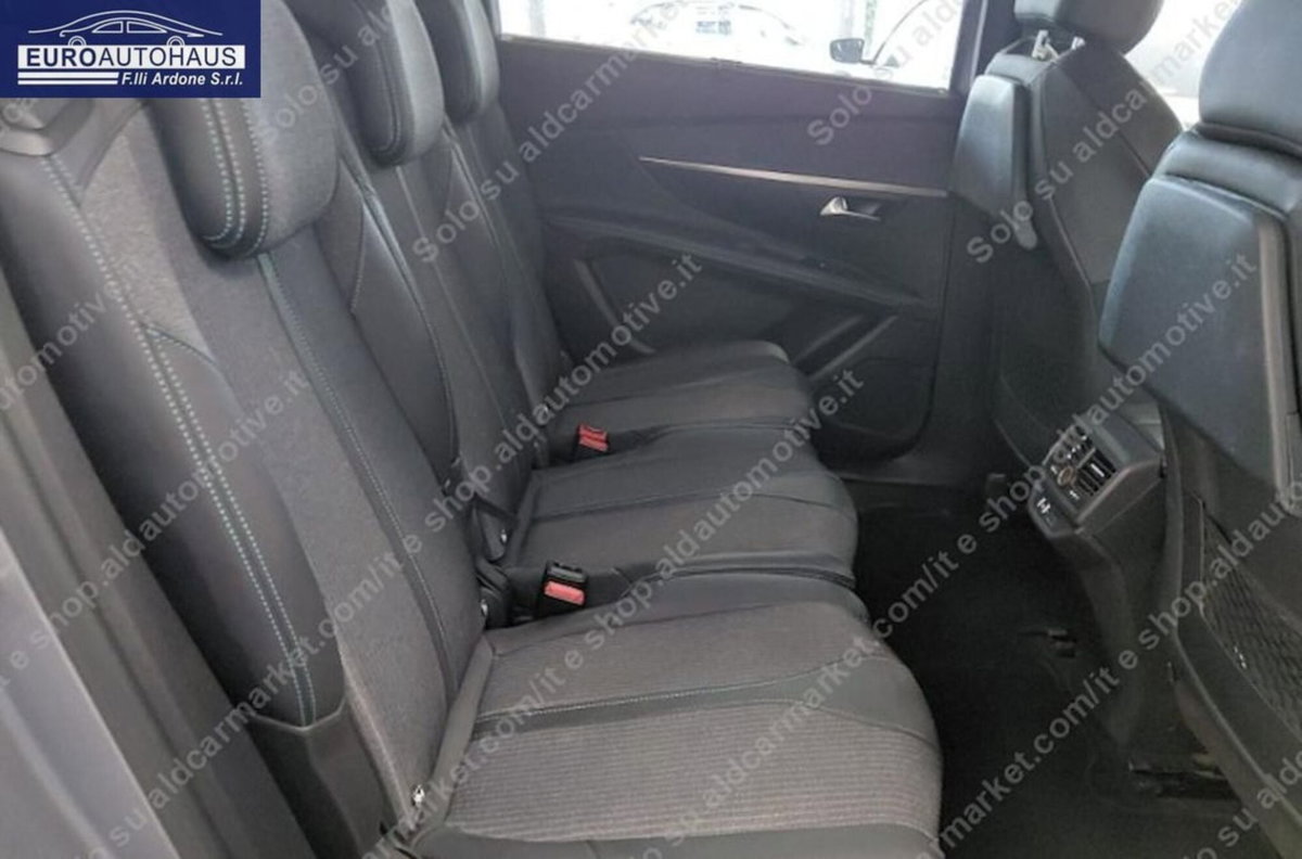 Peugeot 5008 1.5 bluehdi Allure Pack s&s 130cv eat8 (3)