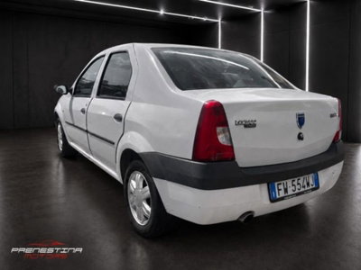 Dacia Logan 1.6 Lauréate (3)