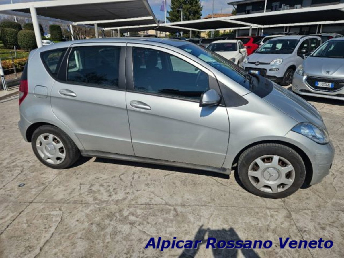 Mercedes-Benz Classe A 180 CDI Elegance (15)
