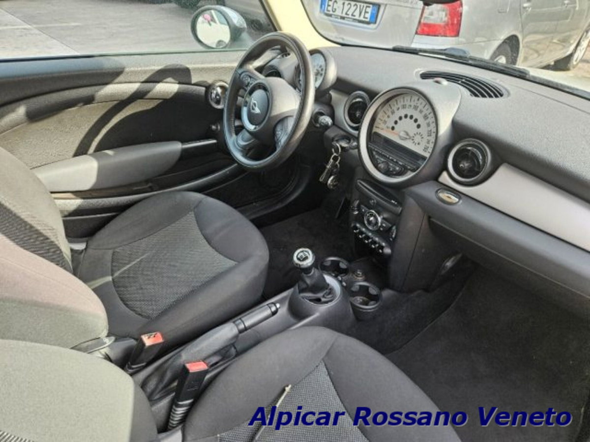 MINI Mini 1.6 16V One D (11)