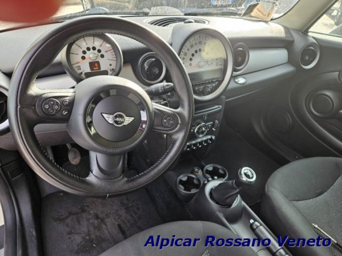 MINI Mini 1.6 16V One D (4)