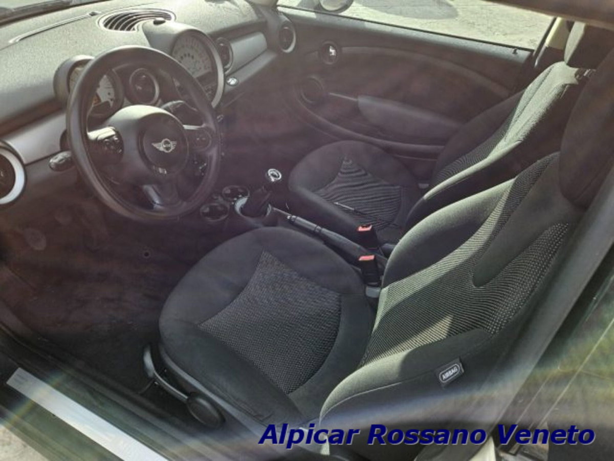 MINI Mini 1.6 16V One D (8)