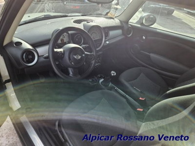 MINI Mini 1.6 16V One D (9)