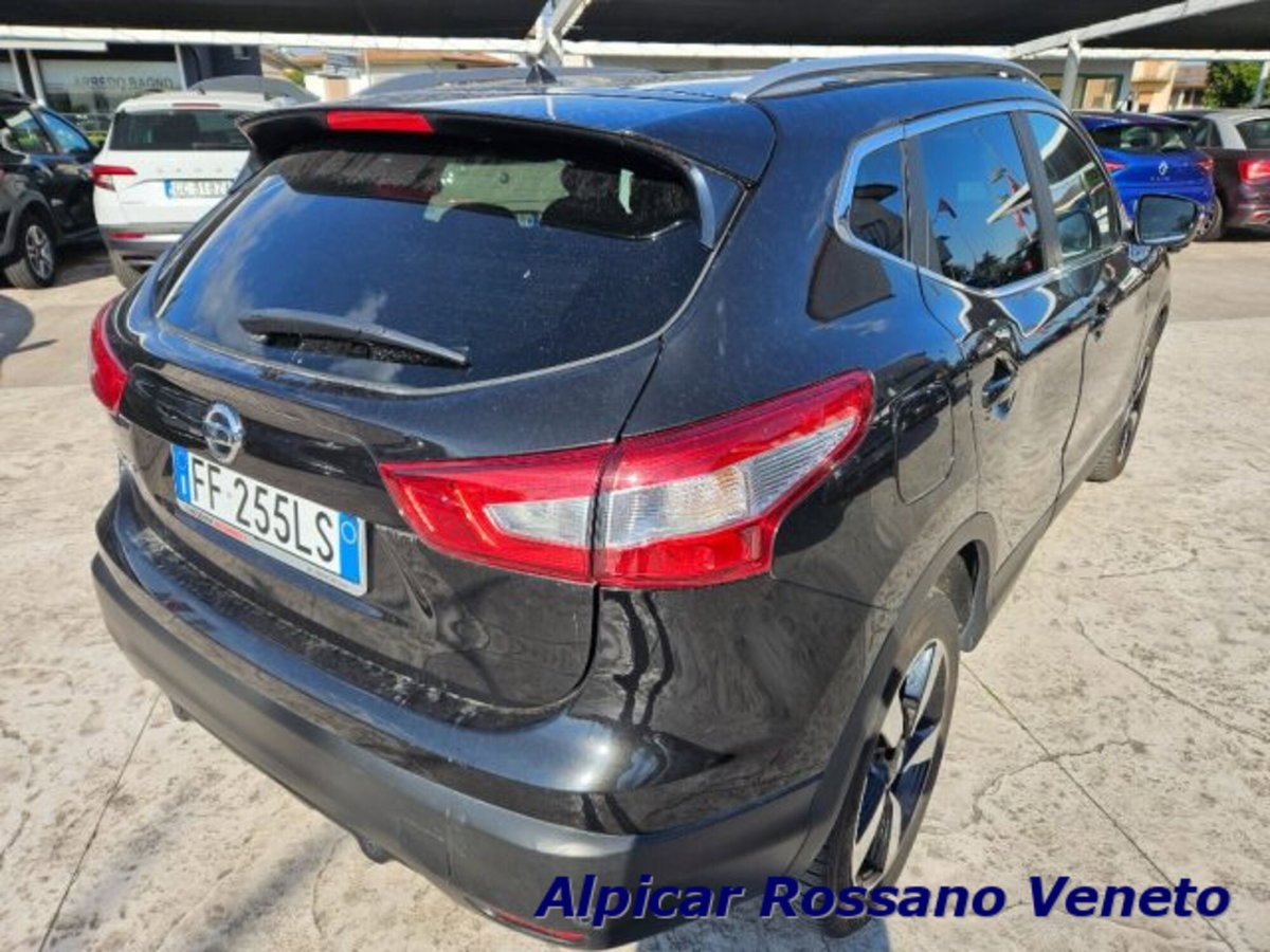 Nissan Qashqai 1.6 dCi 4WD Tekna (11)