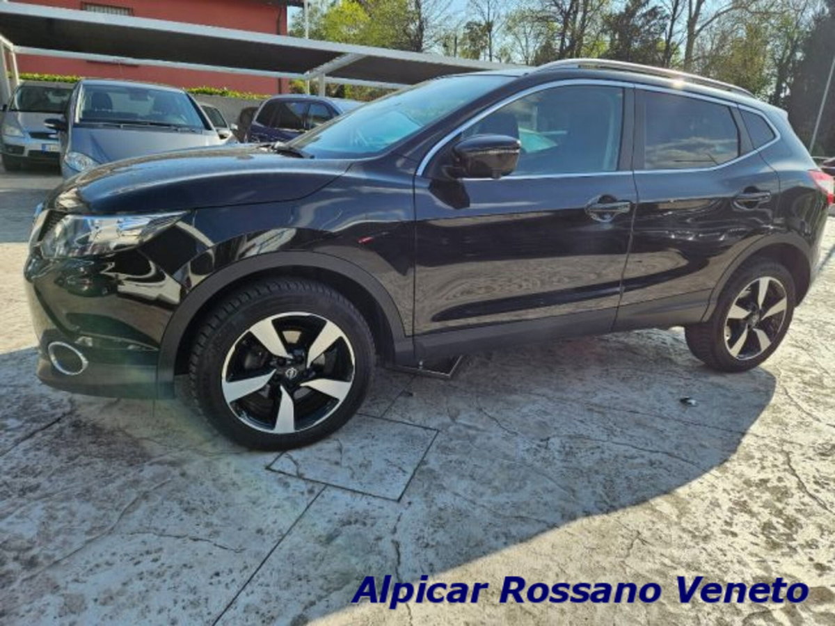 Nissan Qashqai 1.6 dCi 4WD Tekna (18)