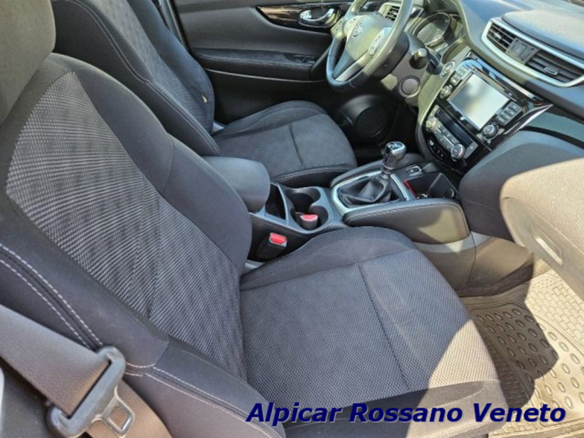 Nissan Qashqai 1.6 dCi 4WD Tekna (7)