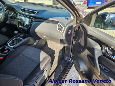 Nissan Qashqai 1.6 dCi 4WD Tekna (8)