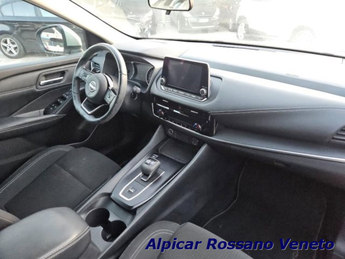 Nissan Qashqai MHEV 158 CV Xtronic Premiere Edition (16)