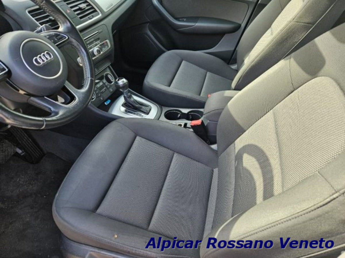 Audi Q3 2.0 TDI 150 CV quattro Business (16)
