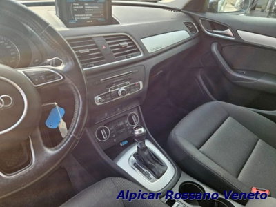 Audi Q3 2.0 TDI 150 CV quattro Business (17)