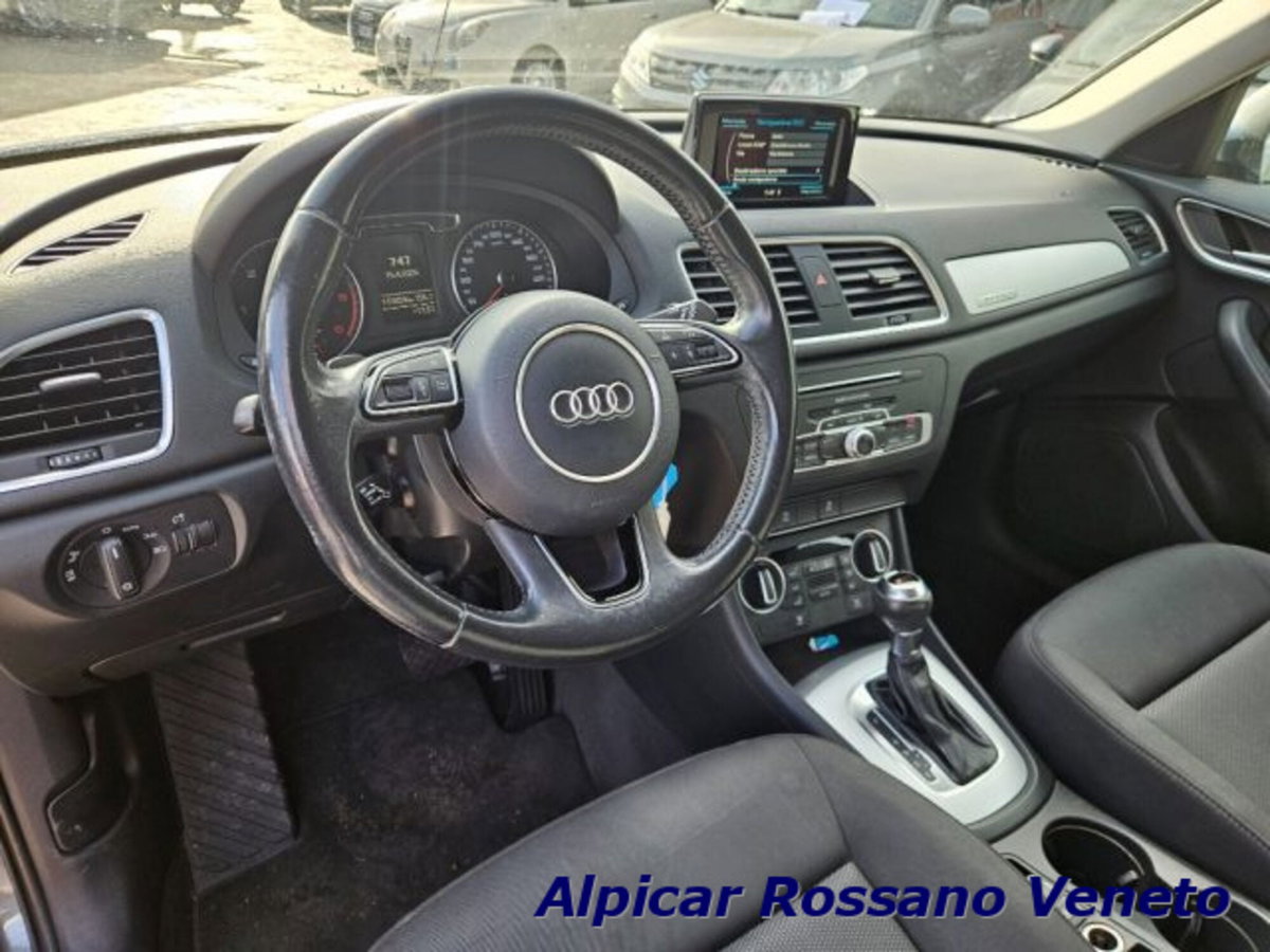 Audi Q3 2.0 TDI 150 CV quattro Business (4)