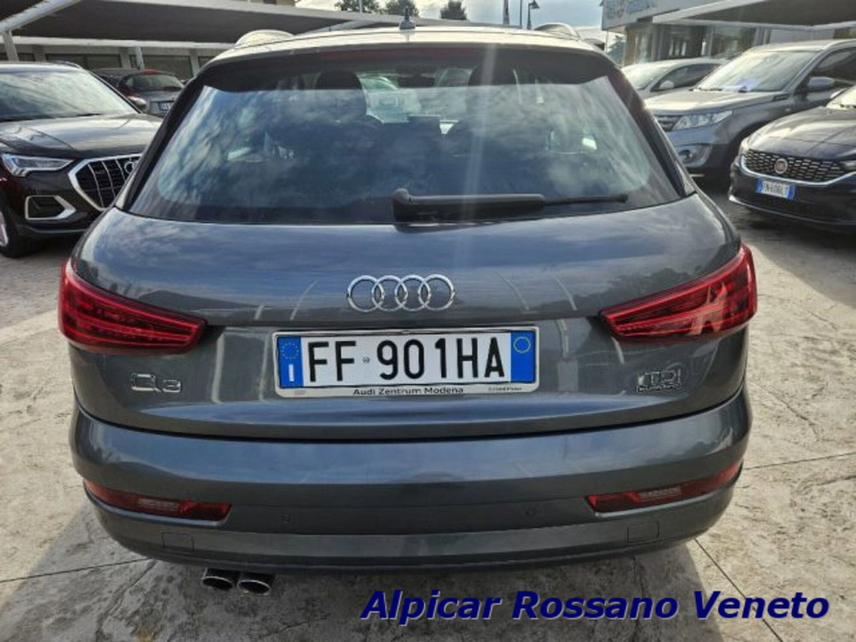 Audi Q3 2.0 TDI 150 CV quattro Business (9)