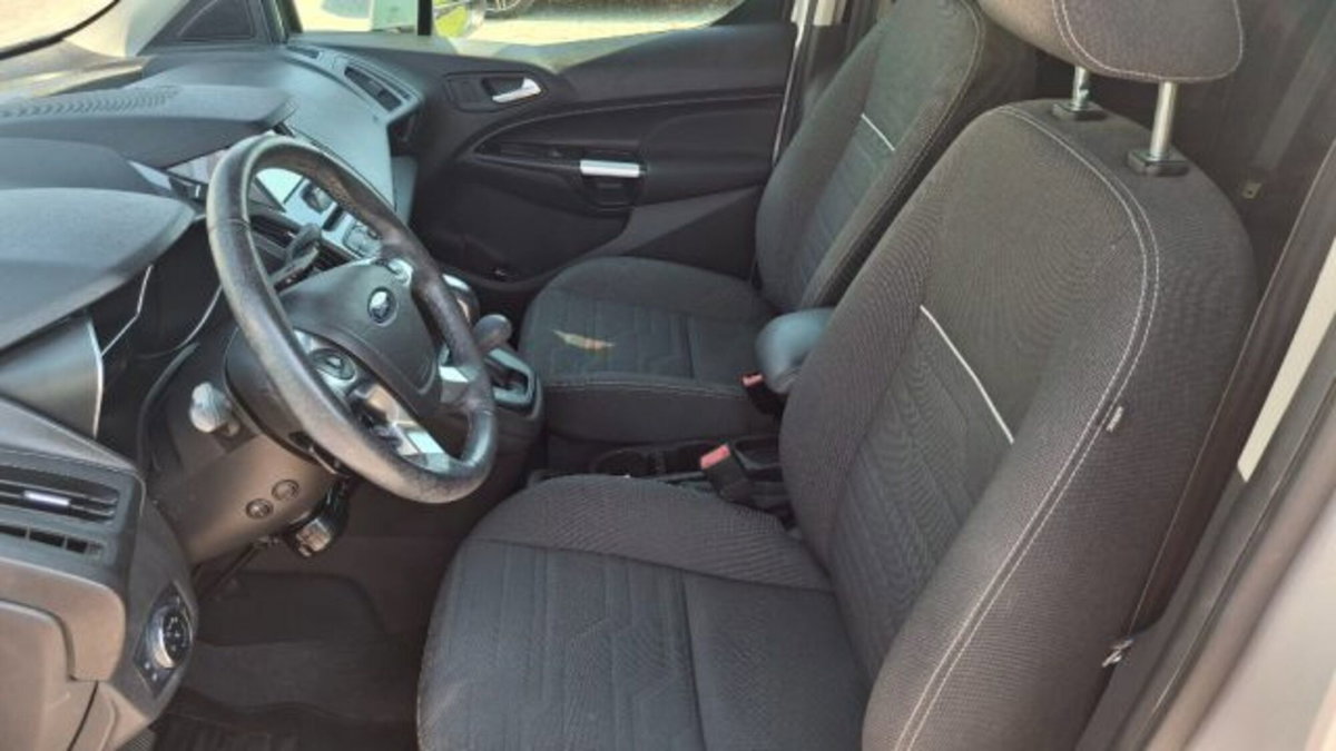 Ford Tourneo Connect 1.5 TDCi 120 CV Powershift Titanium (3)