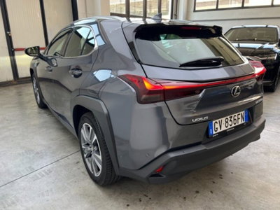 Lexus UX 300e 72,8kWh Luxury (8)