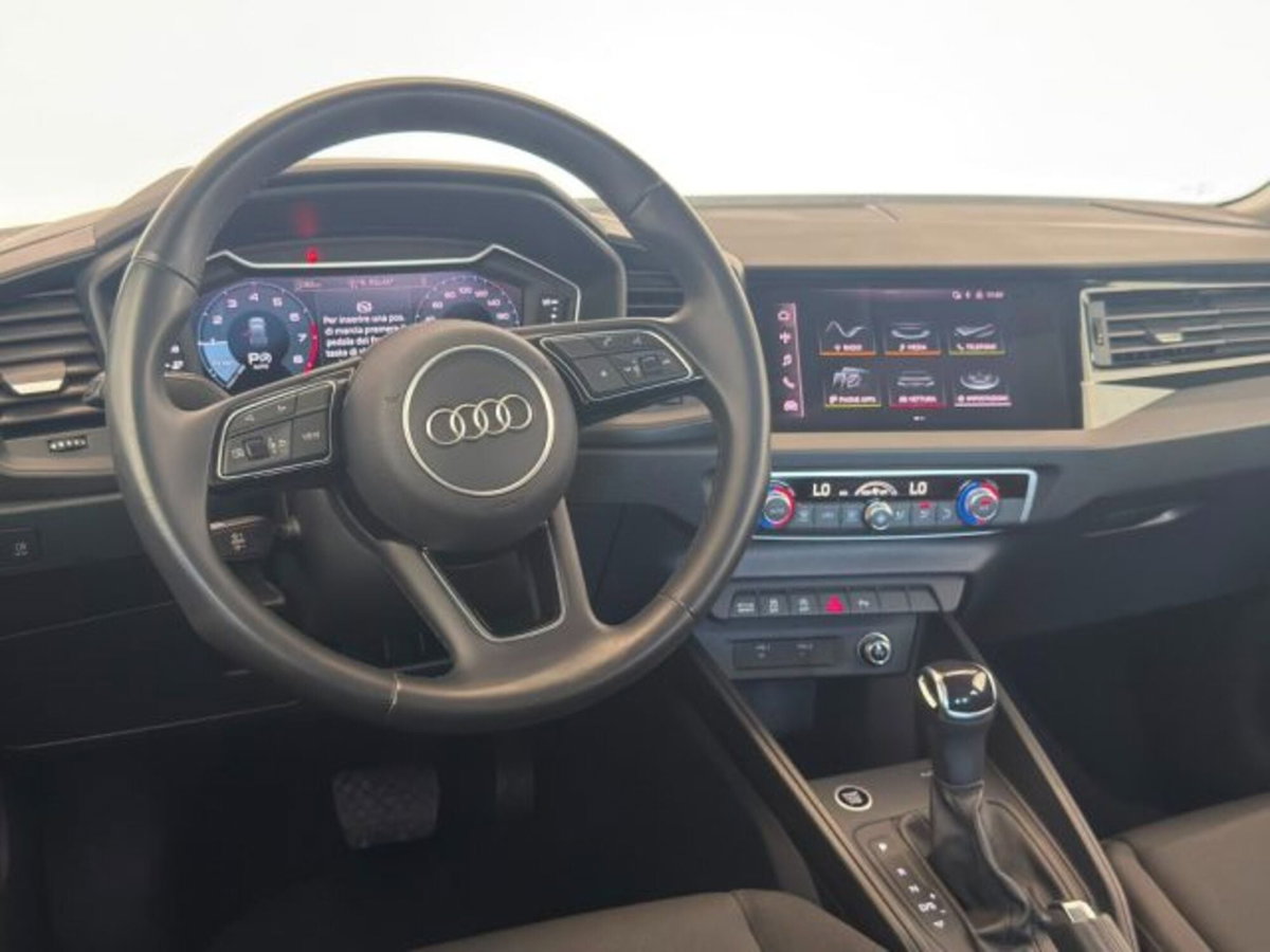 Audi A1 citycarver 30 TFSI Identity Contrast (10)