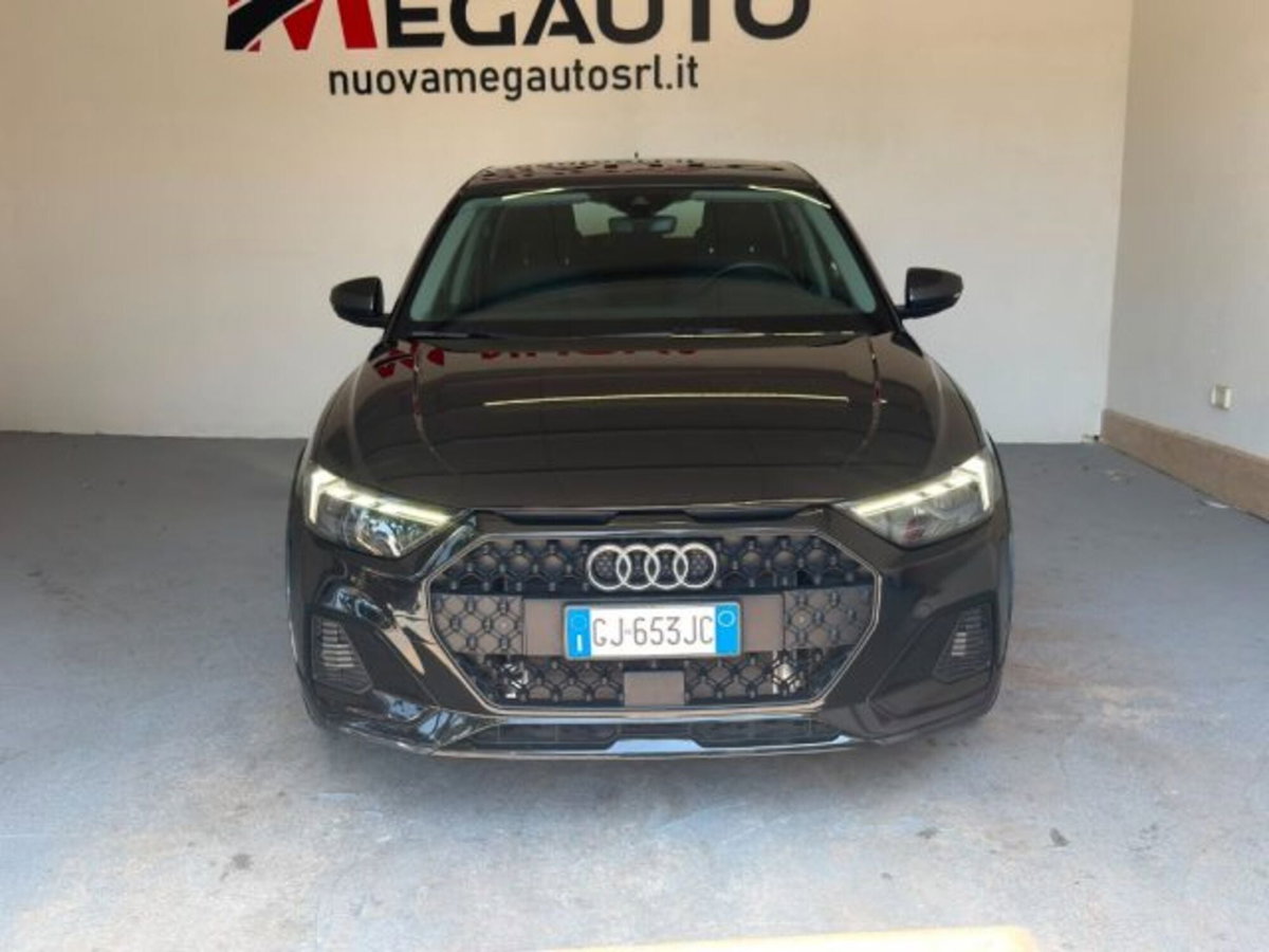 Audi A1 citycarver 30 TFSI Identity Contrast (3)
