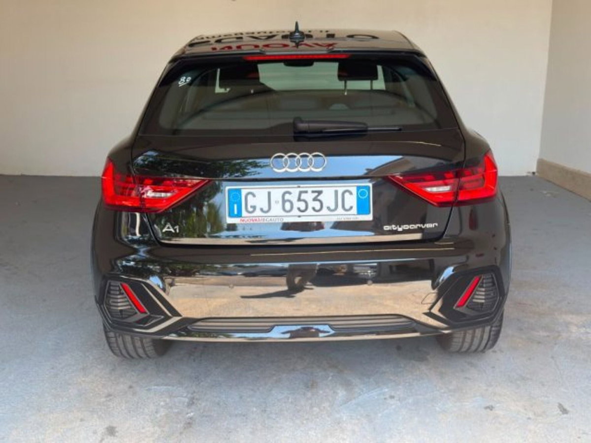 Audi A1 citycarver 30 TFSI Identity Contrast (6)