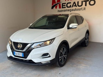 Nissan Qashqai 1.3 DIG-T 140 CV Tekna (4)