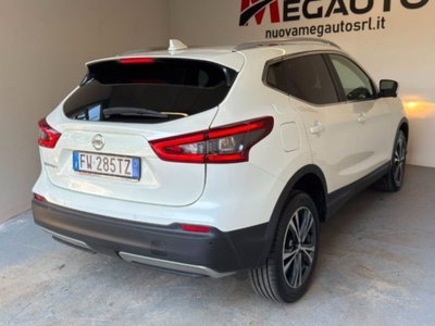 Nissan Qashqai 1.3 DIG-T 140 CV Tekna (5)
