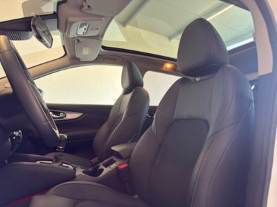 Nissan Qashqai 1.3 DIG-T 140 CV Tekna (8)