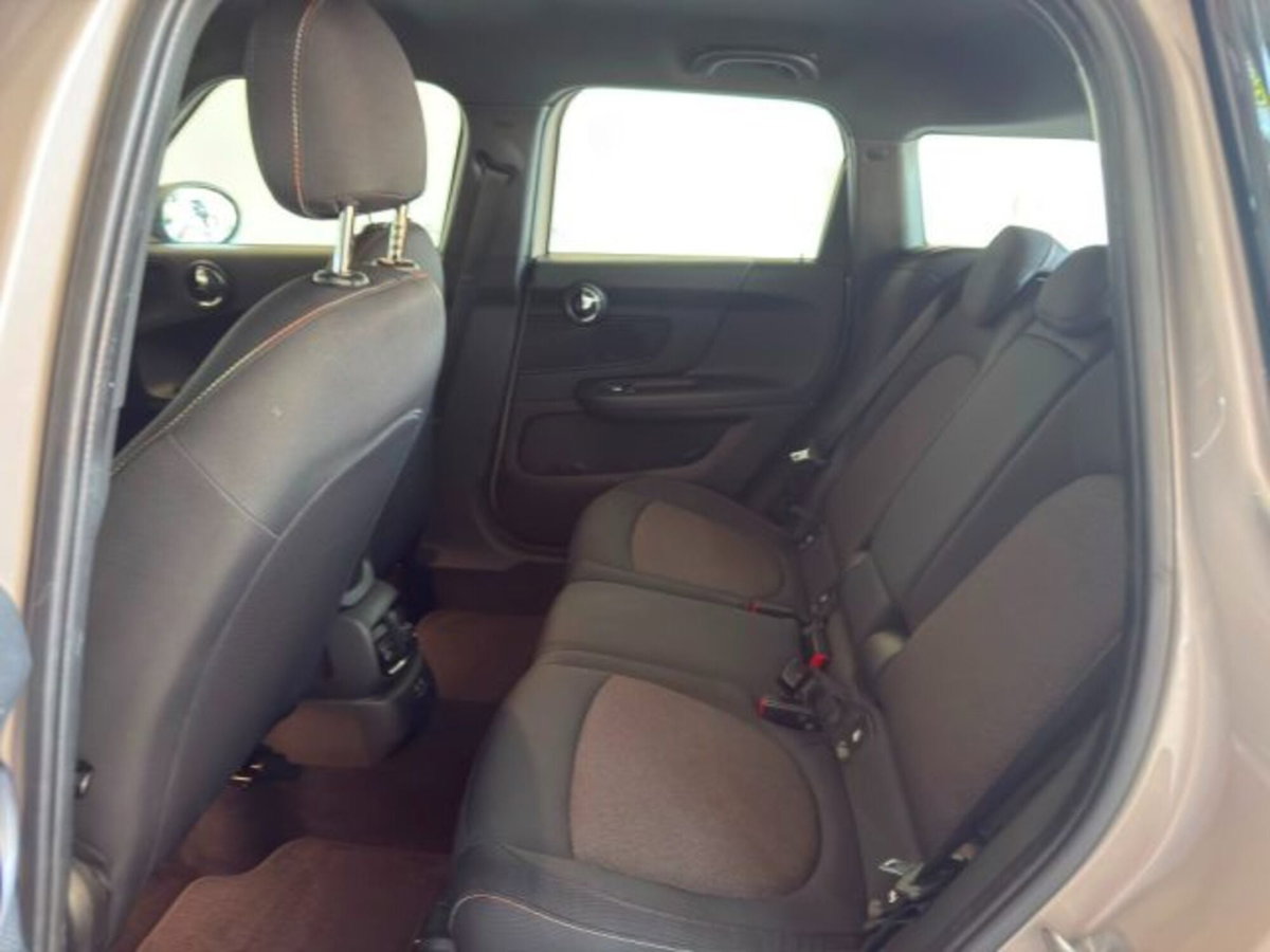 MINI Mini Countryman 2.0 Cooper D Essential Countryman (20)