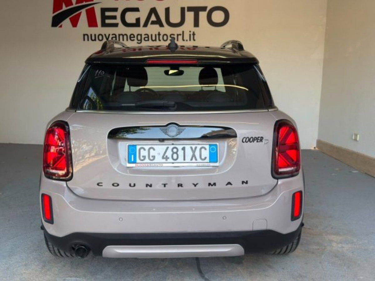 MINI Mini Countryman 2.0 Cooper D Essential Countryman (6)