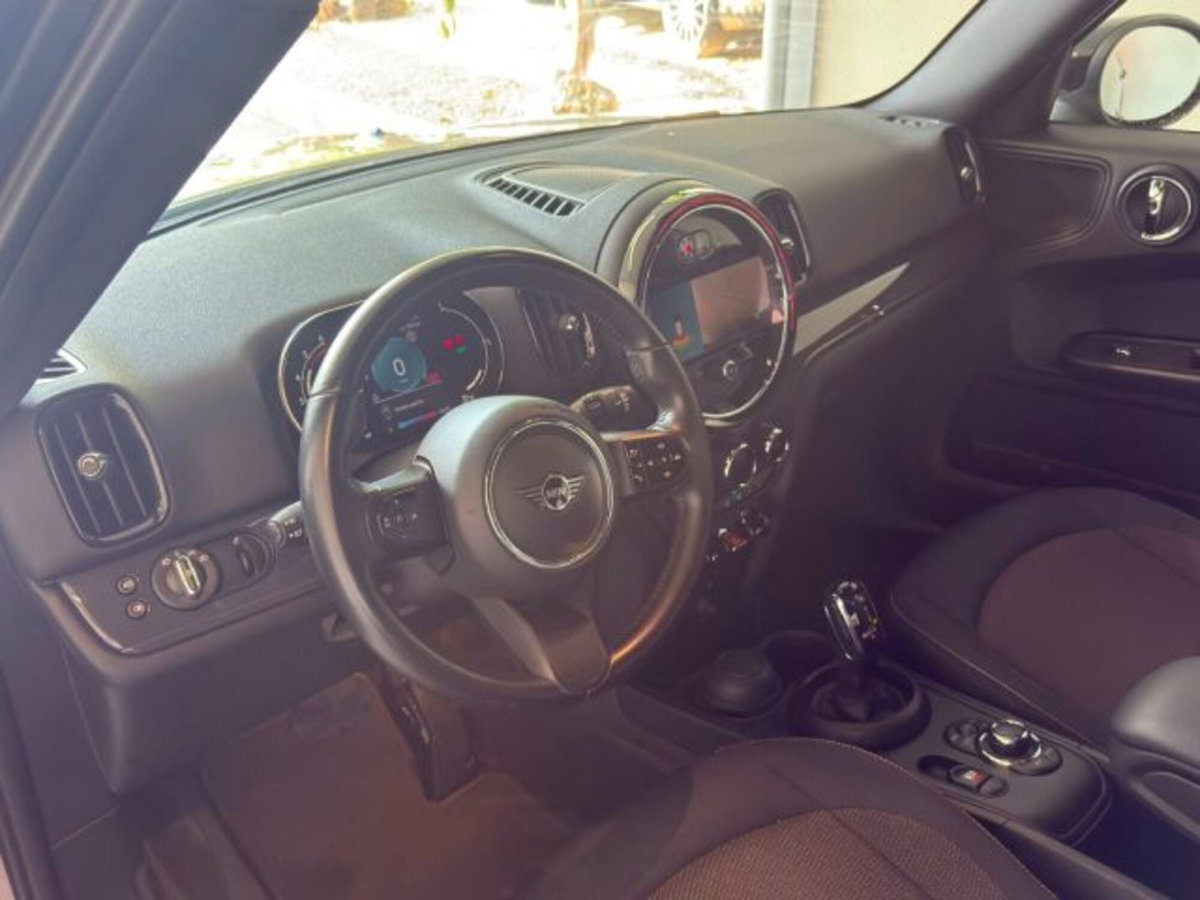 MINI Mini Countryman 2.0 Cooper D Essential Countryman (9)
