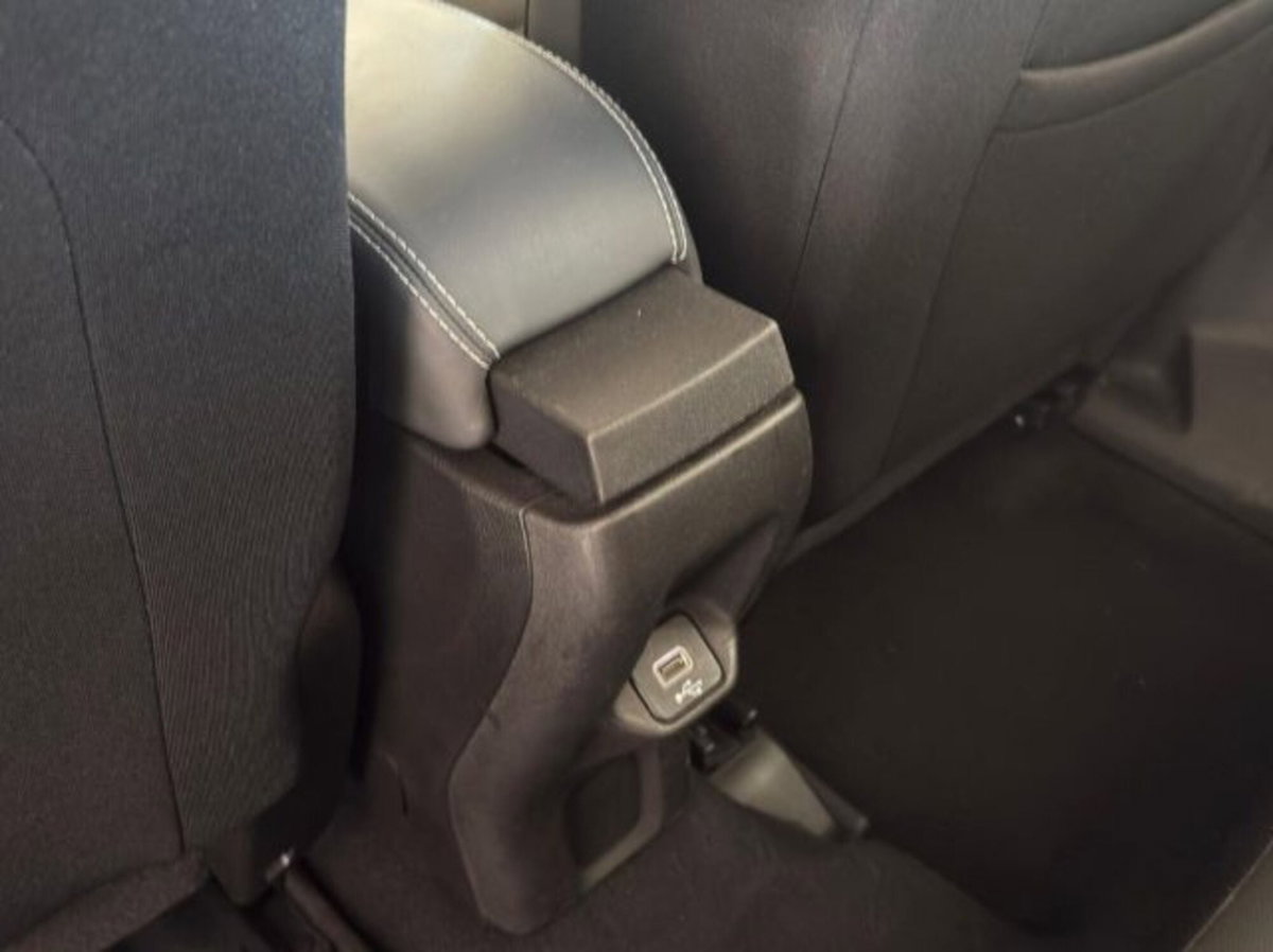 Jeep Renegade 1.6 Mjt 130 CV Limited (18)