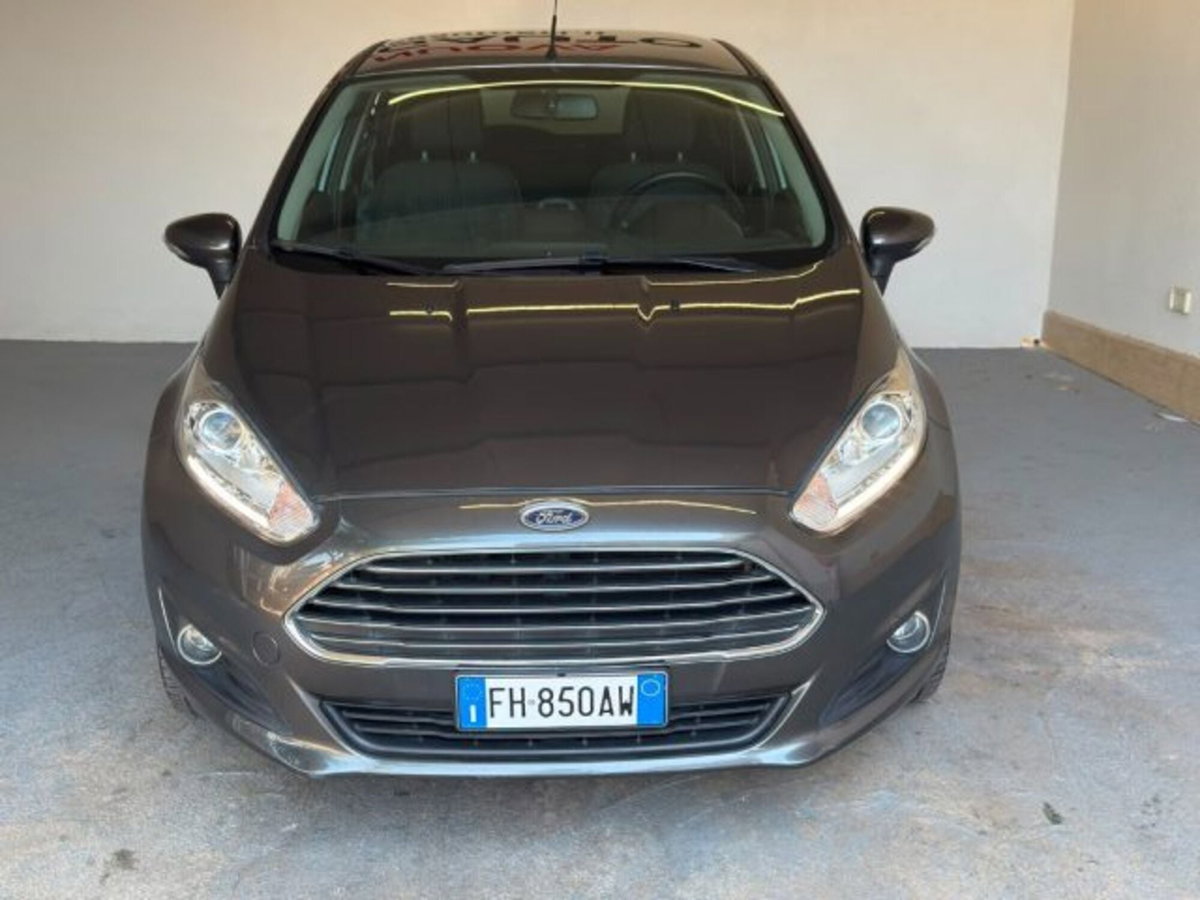Ford Fiesta 1.4 3p. Bz.- GPL Titanium (3)
