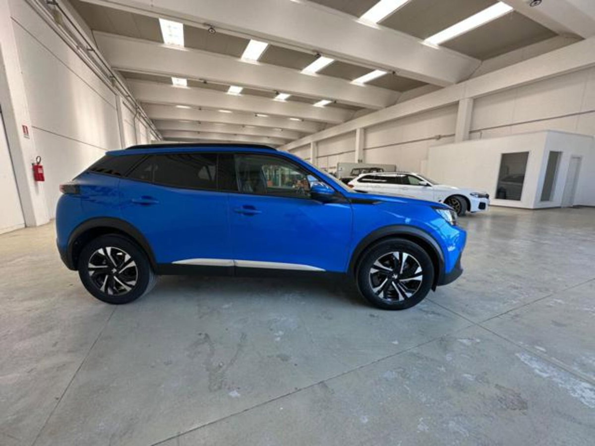 Peugeot 2008 BlueHDi 100 S&S Allure Navi Pack (4)