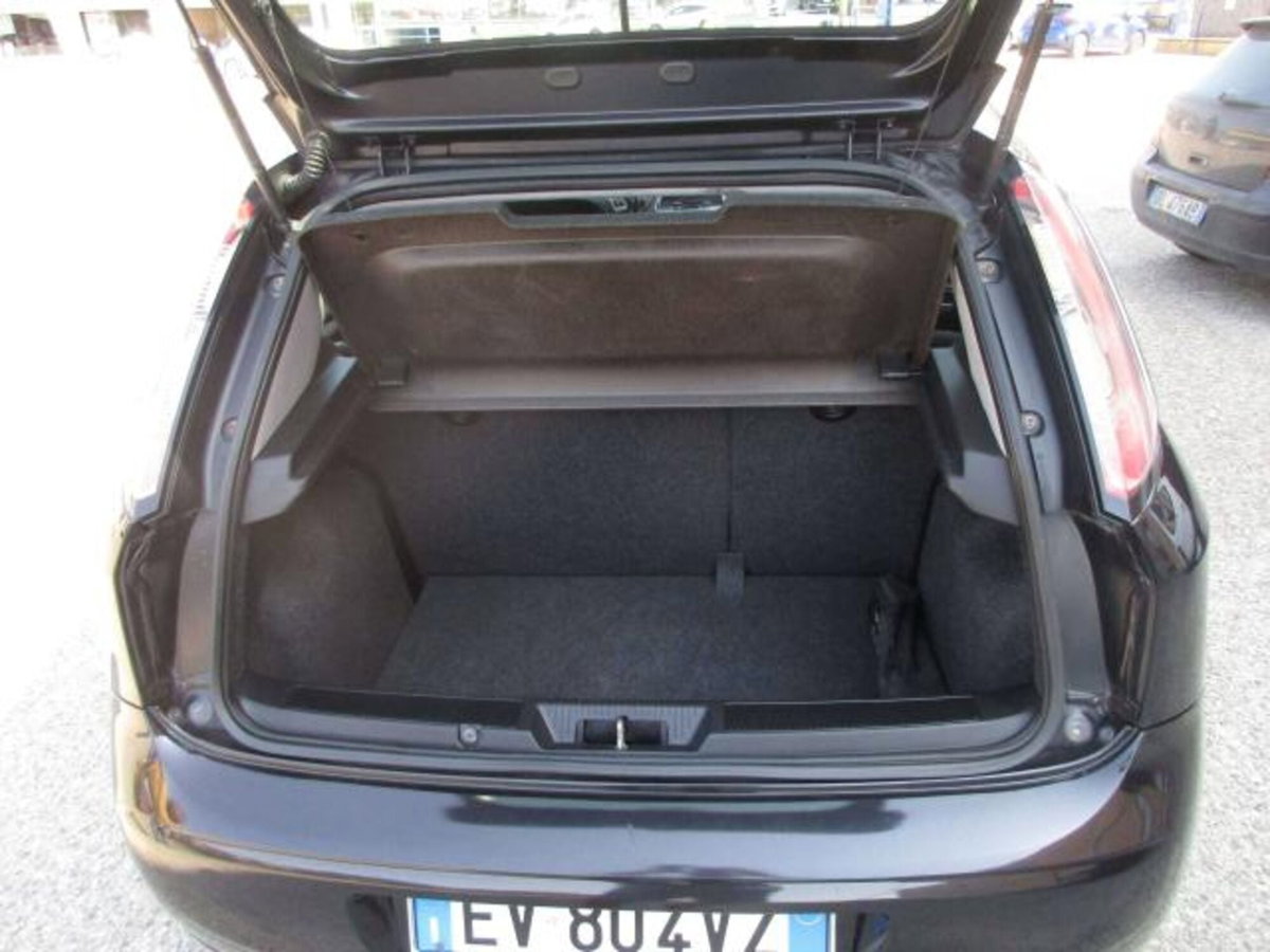 Fiat Punto 1.3 MJT II S&S 85 CV 5 porte ECO Lounge (7)