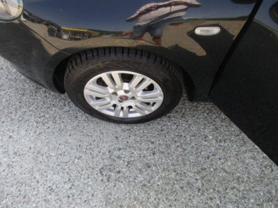 Fiat Punto 1.3 MJT II S&S 85 CV 5 porte ECO Lounge (9)