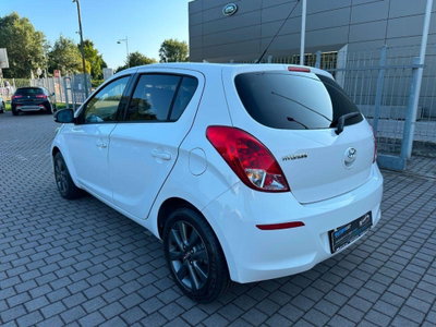 Hyundai i20 1.2 5p. Go! Brasil (9)