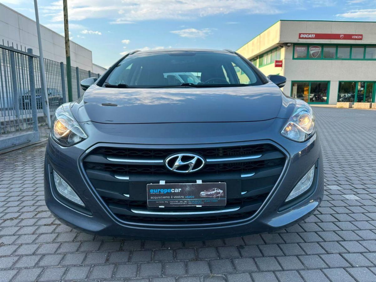 Hyundai i30 Station Wagon 1.4 CRDi Classic (3)