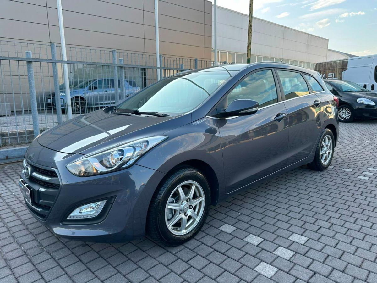 Hyundai i30 Station Wagon 1.4 CRDi Classic (5)
