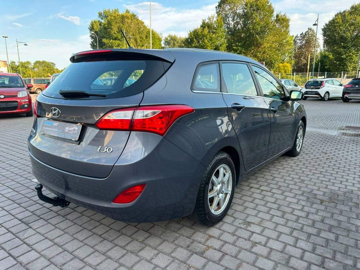 Hyundai i30 Station Wagon 1.4 CRDi Classic (7)