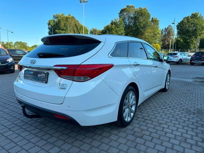 Hyundai i40 Station Wagon 1.7 CRDi 115CV Comfort (10)