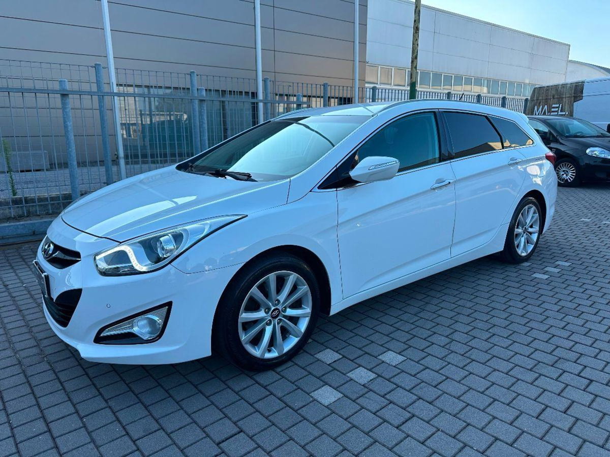 Hyundai i40 Station Wagon 1.7 CRDi 115CV Comfort (4)
