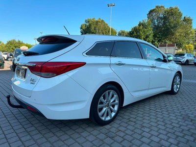 Hyundai i40 Station Wagon 1.7 CRDi 115CV Comfort (9)