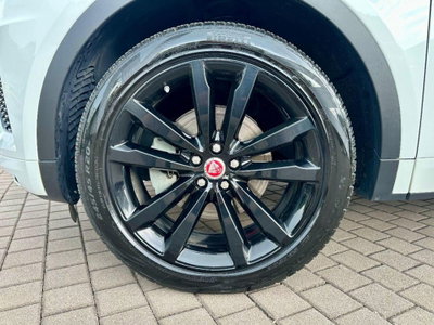 Jaguar E-Pace 2.0D 150 CV AWD aut. R-Dynamic HSE (11)