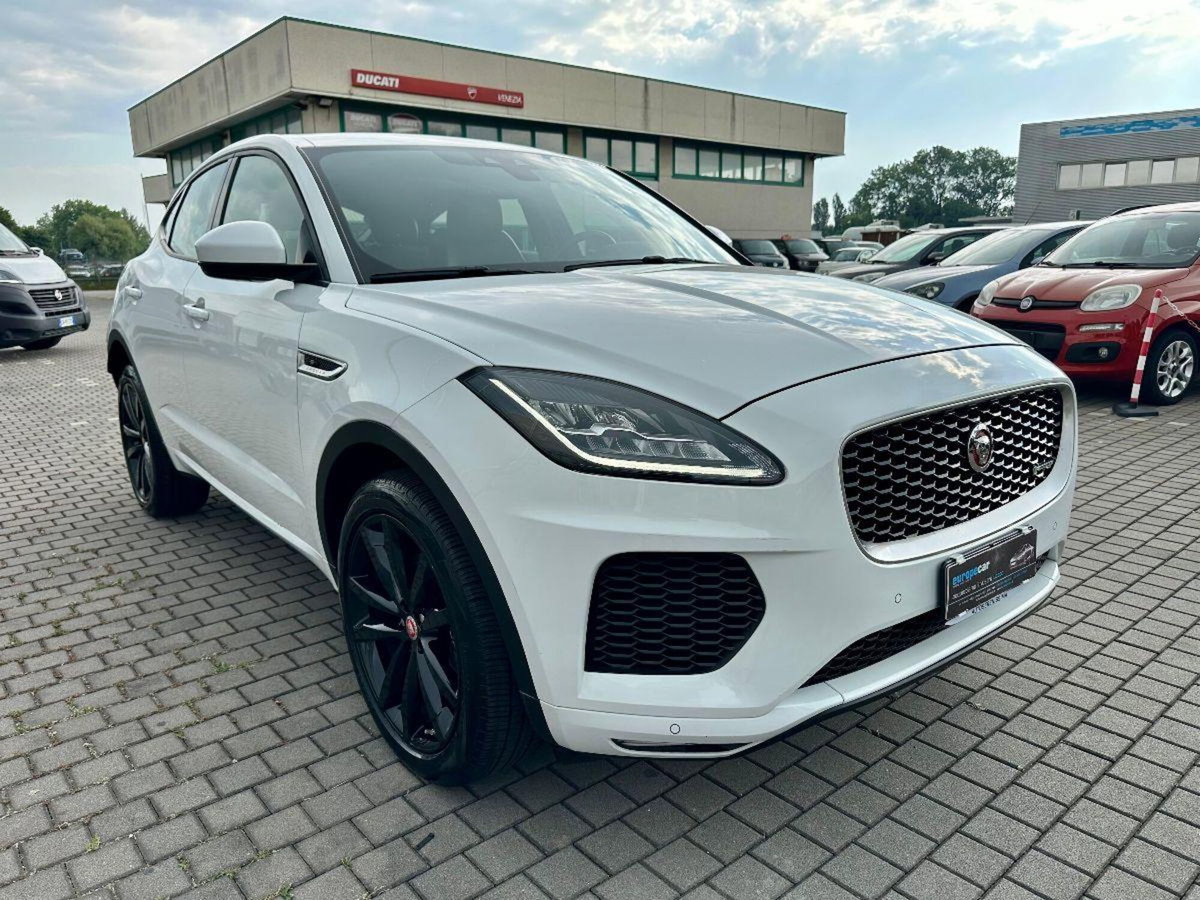 Jaguar E-Pace 2.0D 150 CV AWD aut. R-Dynamic HSE (3)