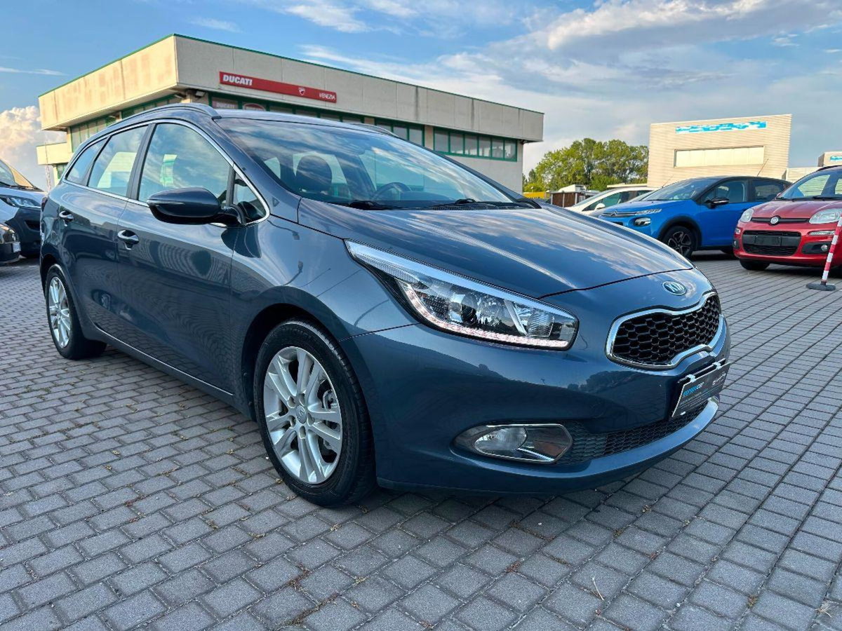 Kia cee'd Sport Wagon 1.6 CRDi 110 CV SW high tech (3)