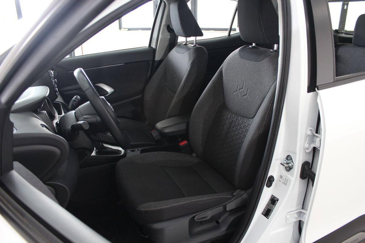 Toyota Yaris Cross 1.5 Hybrid 5p. E-CVT Active (12)